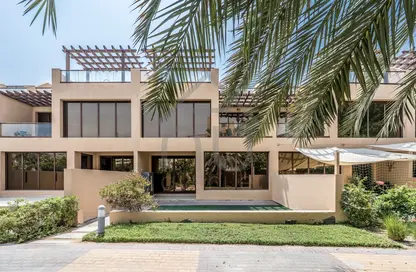Townhouse - 4 Bedrooms - 4 Bathrooms for rent in Jumeirah Islands Townhouses - Jumeirah Islands - Dubai