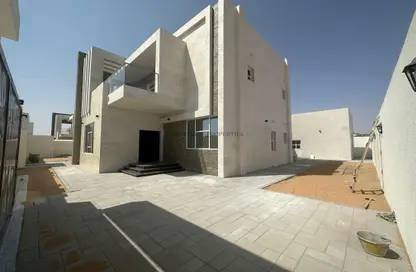 Villa - 5 Bedrooms for rent in Al Bateen - Al Ain