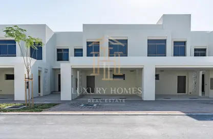 Outdoor House image for: Townhouse - 3 Bedrooms - 4 Bathrooms for sale in Reem Townhouses - Town Square - Dubai, Image 1