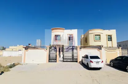 فيلا - 5 غرف نوم - 7 حمامات للايجار في الروضة - عجمان