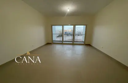 Apartment - 3 Bedrooms - 4 Bathrooms for rent in Airport Road - Abu Dhabi