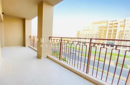 Apartment - 2 Bedrooms - 2 Bathrooms for rent in Zahra Breeze Apartments - Town Square - Dubai