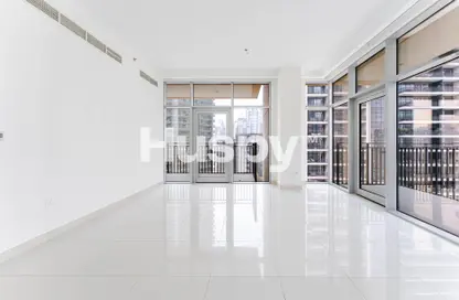 Apartment - 2 Bedrooms - 3 Bathrooms for sale in Boulevard Crescent 2 - BLVD Crescent - Downtown Dubai - Dubai