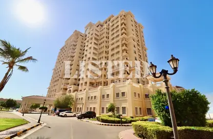Outdoor Building image for: Apartment - 2 Bedrooms - 3 Bathrooms for rent in Royal breeze 2 - Royal Breeze - Al Hamra Village - Ras Al Khaimah, Image 1
