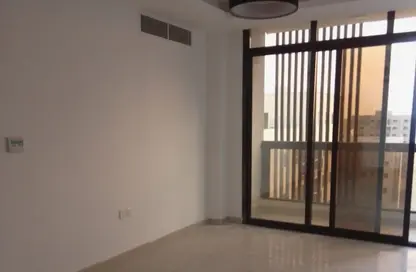 شقة - 2 غرف نوم - 2 حمامات للايجار في الجرف الصناعية 3 - الجرف الصناعية - عجمان شقة - 2 غرف نوم - 2 حمامات للايجار في الجرف الصناعية 3 - الجرف الصناعية - عجمان