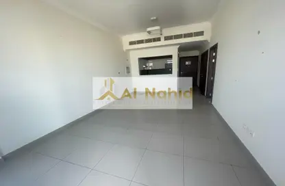 Apartment - 1 Bedroom - 2 Bathrooms for rent in Art Gardens Building B - Arjan - Dubai
