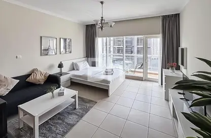 Apartment - Studio - 1 Bathroom for rent in Burj Al Nujoom - Downtown Dubai - Dubai