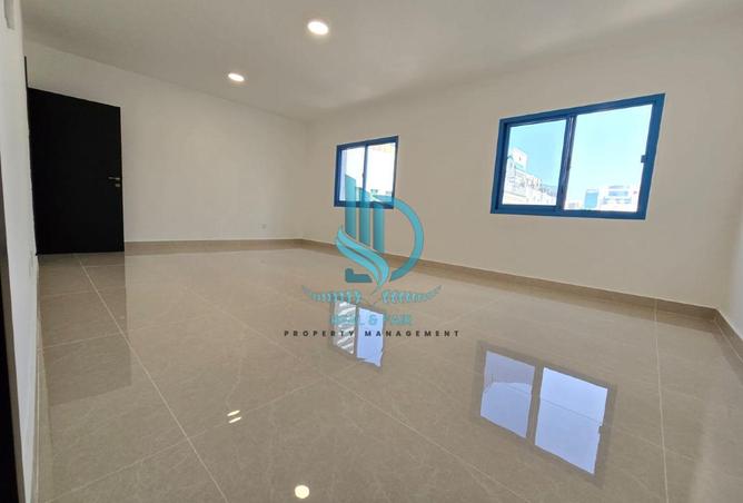 16086000 - Property Image 3