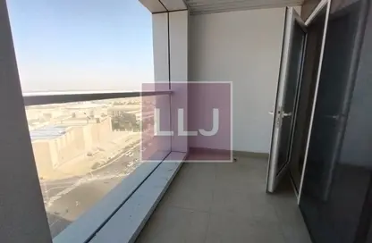Balcony image for: Apartment - 2 Bedrooms - 4 Bathrooms for rent in Y Tower Reem - Tamouh - Al Reem Island - Abu Dhabi, Image 1