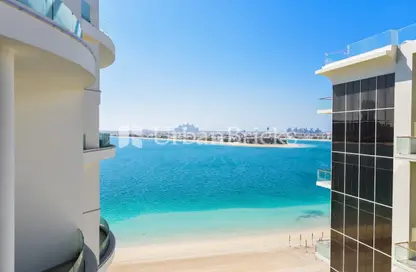 Apartment - 1 Bedroom - 2 Bathrooms for rent in Royal Bay - Palm Jumeirah - Dubai