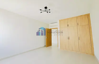 Apartment - 3 Bedrooms - 3 Bathrooms for rent in Al Rigga Building - Al Muraqqabat - Deira - Dubai
