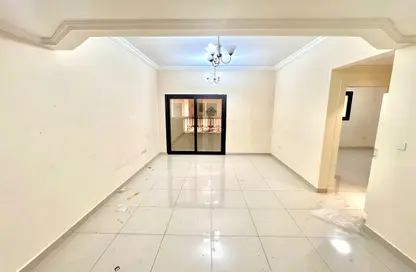 Apartment - 1 Bedroom - 2 Bathrooms for rent in Muwaileh 29 Building - Muwaileh - Sharjah