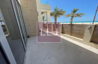 Balcony image for: Townhouse - 2 Bedrooms - 3 Bathrooms for sale in Mamsha Al Saadiyat - Saadiyat Cultural District - Saadiyat Island - Abu Dhabi, Image 1