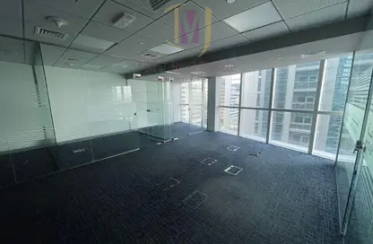 مكتب - استوديو - 1 حمام للايجار في برج سما - شارع الشيخ زايد - دبي