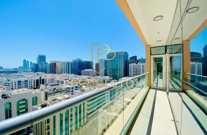 Apartment - 3 Bedrooms - 4 Bathrooms for rent in United Square - Al Khalidiya - Abu Dhabi