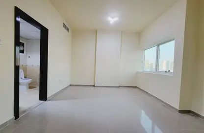 Apartment - 3 Bedrooms - 3 Bathrooms for rent in Al Falah Street - City Downtown - Abu Dhabi