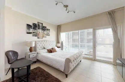 Apartment - Studio - 1 Bathroom for rent in Burj Al Nujoom - Downtown Dubai - Dubai