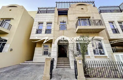 Villa - 5 Bedrooms - 4 Bathrooms for sale in Al Qurm Gardens - Al Qurm - Abu Dhabi