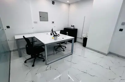 مكتب - استوديو - 4 حمامات للايجار في النصر بلازا - عود ميثاء - بر دبي - دبي
