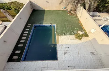Villa - 5 Bedrooms - 5 Bathrooms for rent in Umm Suqeim 2 Villas - Umm Suqeim 2 - Umm Suqeim - Dubai