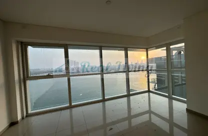 Apartment - 3 Bedrooms - 4 Bathrooms for rent in RAK Tower - Marina Square - Al Reem Island - Abu Dhabi