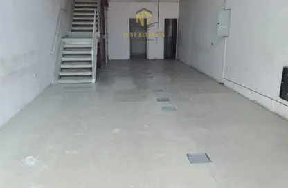 مستودع - استوديو - 1 حمام للايجار في المنطقة الصناعية رقم 4 - المنطقة الصناعية بالشارقة - الشارقة مستودع - استوديو - 1 حمام للايجار في المنطقة الصناعية رقم 4 - المنطقة الصناعية بالشارقة - الشارقة