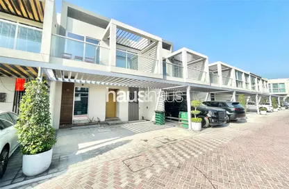 Villa - 4 Bedrooms - 5 Bathrooms for rent in Royal Park - Jumeirah Park - Dubai