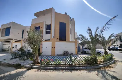 Villa - 5 Bedrooms - 7 Bathrooms for rent in Al Yasmeen 1 - Al Yasmeen - Ajman