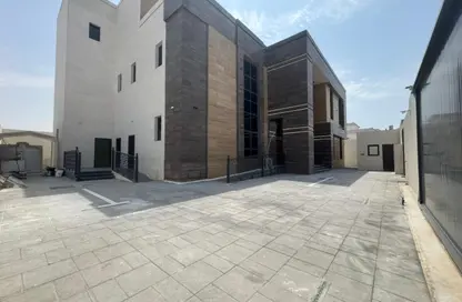 Apartment - 1 Bedroom - 2 Bathrooms for rent in Baniyas West - Baniyas - Abu Dhabi