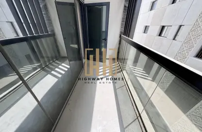 Apartment - 2 Bedrooms - 3 Bathrooms for rent in Muwailih Building - Muwaileh - Sharjah