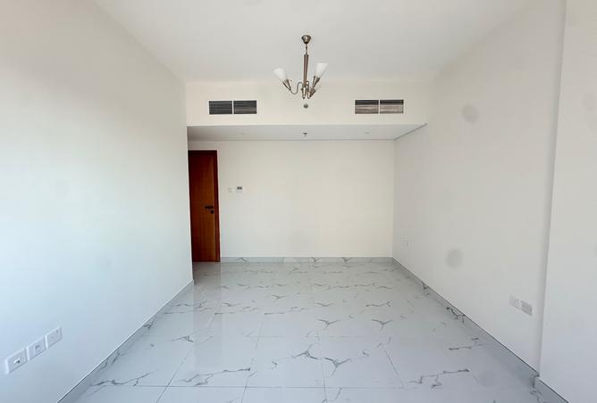 16060193 - Property Image 2