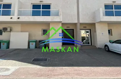 Villa - 3 Bedrooms - 4 Bathrooms for rent in Contemporary Style - Al Reef Villas - Al Reef - Abu Dhabi