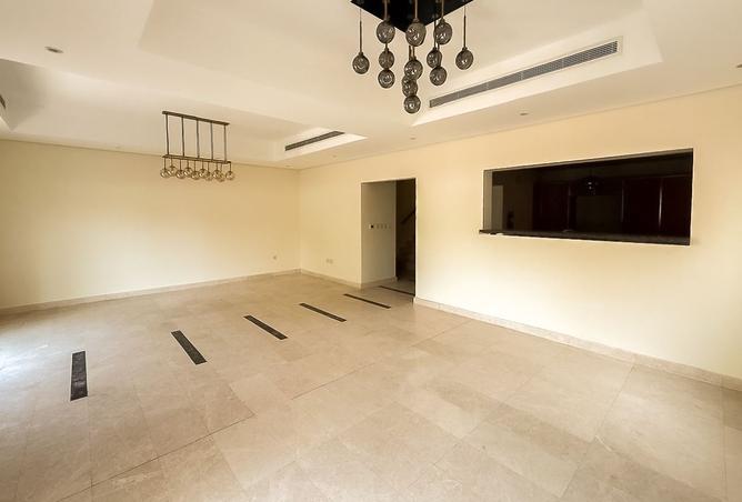 15130105 - Property Image 2