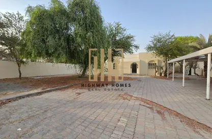 Villa - 7 Bedrooms - 5 Bathrooms for rent in Al Azra - Al Riqqa - Sharjah