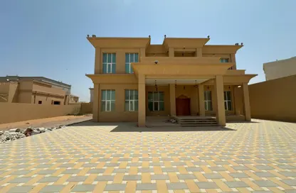 Villa - 4 Bedrooms - 6 Bathrooms for rent in Al Dhait - Ras Al Khaimah