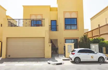 Villa - 4 Bedrooms - 5 Bathrooms for rent in Nad Al Sheba Villas - Nad Al Sheba 3 - Nad Al Sheba - Dubai