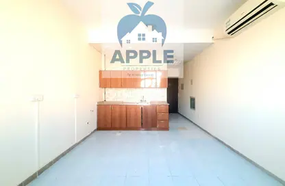 Apartment - Studio - 1 Bathroom for rent in Muwailih Building - Muwaileh - Sharjah