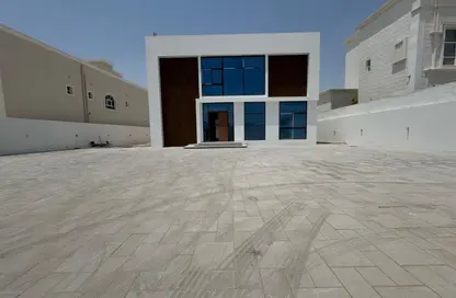 فيلا - 5 غرف نوم - 7 حمامات للايجار في مدينة الرياض - أبوظبي