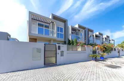 Townhouse - 4 Bedrooms - 5 Bathrooms for sale in Royal Park - Jumeirah Park - Dubai