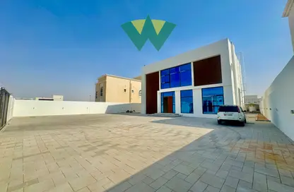 Villa - 5 Bedrooms - 6 Bathrooms for rent in Madinat Al Riyad - Abu Dhabi