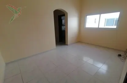 شقة - 2 غرف نوم - 2 حمامات للايجار في الخريس - الجيمي - العين