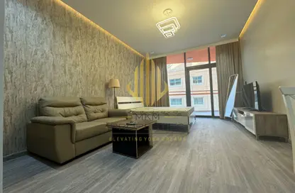 Apartment - 1 Bathroom for rent in Binghatti Crystals - Dubai Silicon Oasis - Dubai