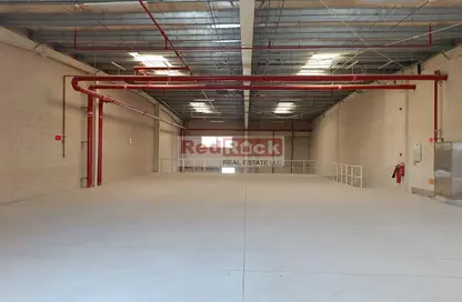 Warehouse - Studio - 1 Bathroom for rent in Dubai Investment Park 1 (DIP 1) - Dubai Investment Park (DIP) - Dubai