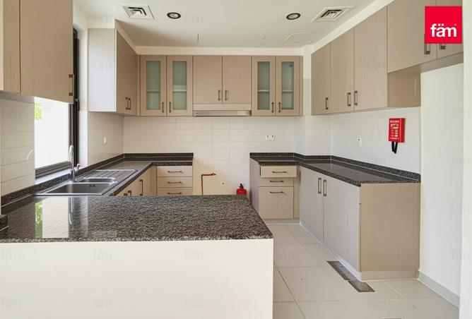 15201072 - Property Image 3
