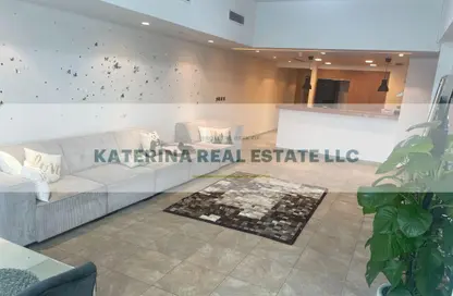 Apartment - 2 Bedrooms - 3 Bathrooms for sale in Marina Residences 4 - Marina Residences - Palm Jumeirah - Dubai
