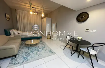 Apartment - 1 Bathroom for rent in Plazzo Heights - Jumeirah Village Circle - Dubai