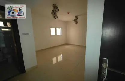 شقة - غرفة نوم - 1 حمام للايجار في بناية النباعة 8 - النبعة - الشرق - الشارقة