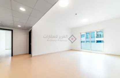 Apartment - 2 Bedrooms - 3 Bathrooms for rent in Al Muteena - Deira - Dubai