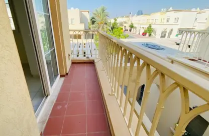 فيلا - 2 غرف نوم - 3 حمامات للايجار في الينابيع 13 - الينابيع - دبي