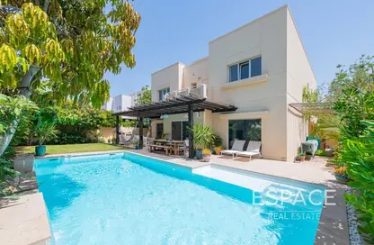 Villa - 5 Bedrooms - 4 Bathrooms for sale in Meadows 5 - Meadows - Dubai